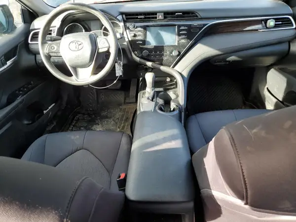 4T1B11HK7JU582895 2018 TOYOTA CAMRY - Image 8