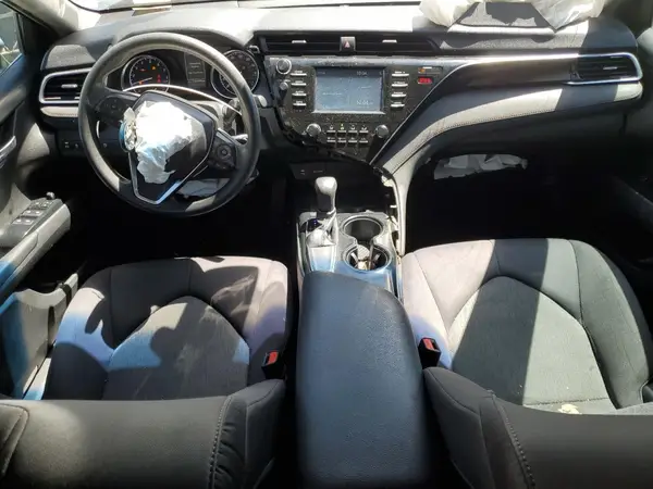 4T1B11HK7JU587188 2018 TOYOTA CAMRY - Image 8