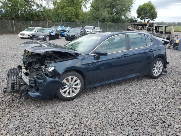 4T1B11HK7JU588325 2018 TOYOTA CAMRY - Image 1