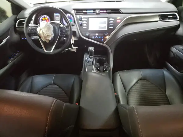 4T1B11HK7JU589992 2018 TOYOTA CAMRY - Image 8