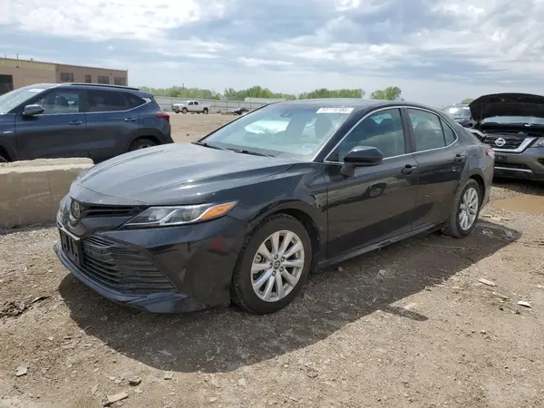 4T1B11HK7JU590074 2018 TOYOTA CAMRY - Image 1