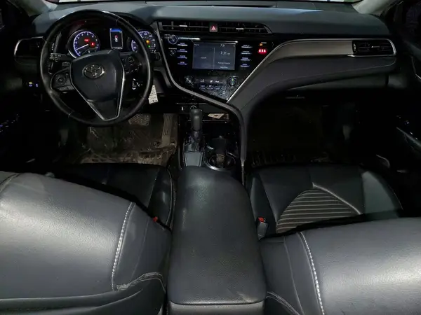 4T1B11HK7JU591323 2018 TOYOTA CAMRY - Image 8