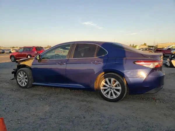 4T1B11HK7JU591788 2018 TOYOTA CAMRY - Image 2