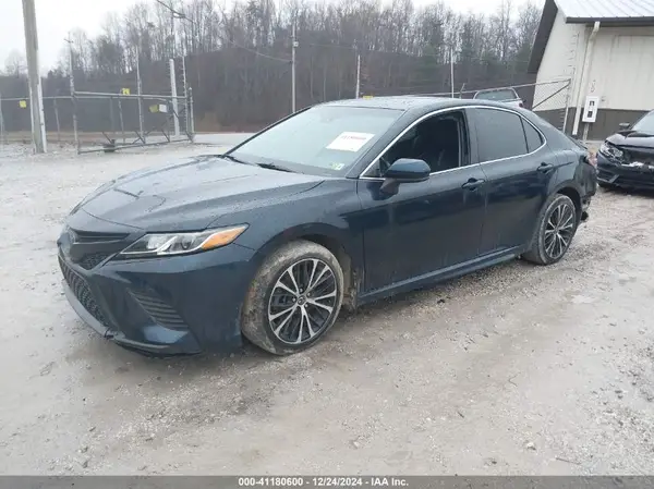 4T1B11HK7JU593489 2018 TOYOTA CAMRY - Image 2