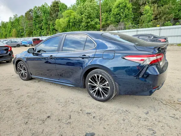 4T1B11HK7JU598207 2018 TOYOTA CAMRY - Image 2