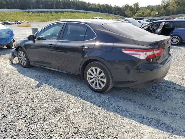 4T1B11HK7JU598336 2018 TOYOTA CAMRY - Image 2