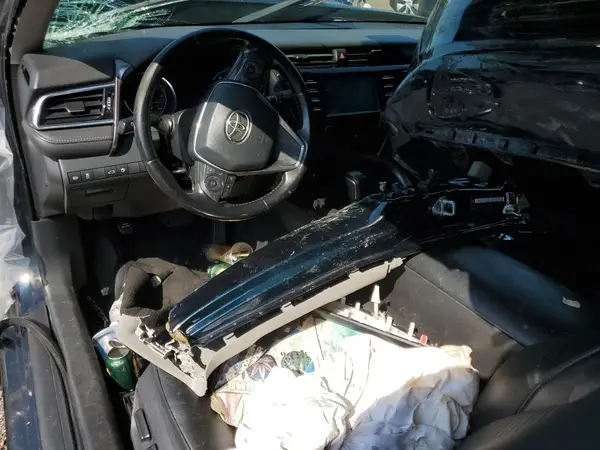 4T1B11HK7JU599096 2018 TOYOTA CAMRY - Image 8