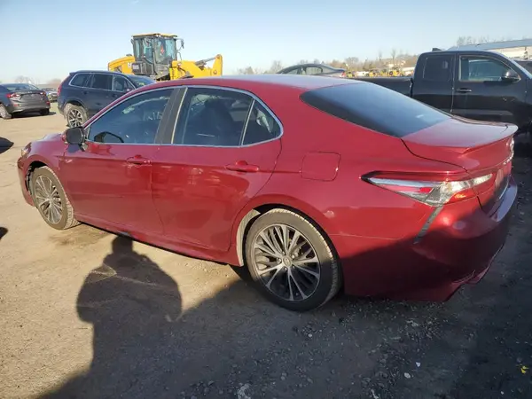 4T1B11HK7JU600022 2018 TOYOTA CAMRY - Image 2