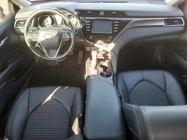 4T1B11HK7JU600022 2018 TOYOTA CAMRY - Image 8