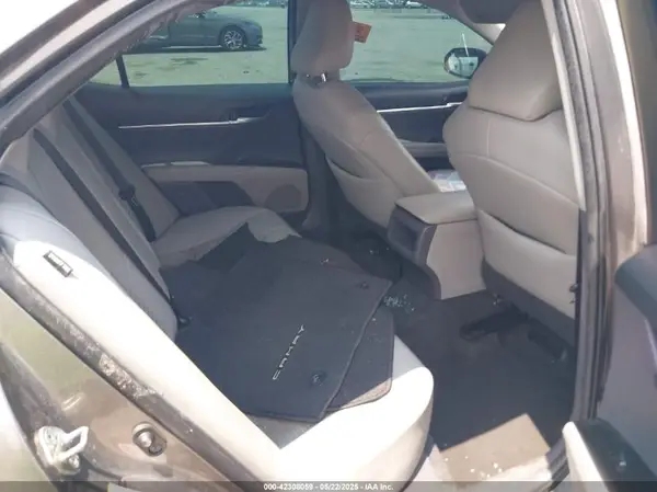 4T1B11HK7JU601011 2018 TOYOTA CAMRY - Image 8