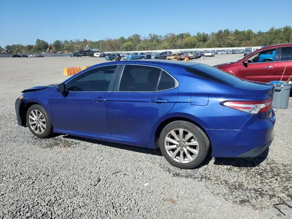 4T1B11HK7JU601154 2018 TOYOTA CAMRY - Image 2