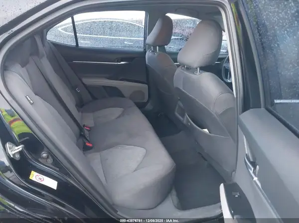 4T1B11HK7JU602711 2018 TOYOTA CAMRY - Image 8