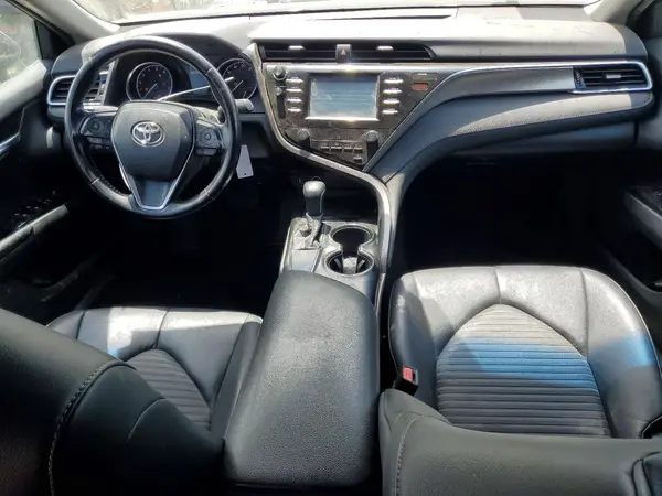 4T1B11HK7JU604569 2018 TOYOTA CAMRY - Image 8