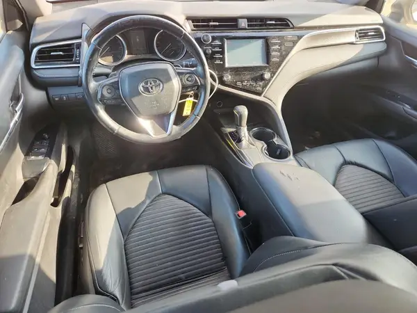 4T1B11HK7JU607875 2018 TOYOTA CAMRY - Image 8