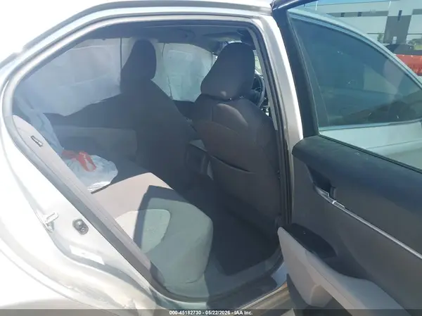 4T1B11HK7JU614115 2018 TOYOTA CAMRY - Image 8