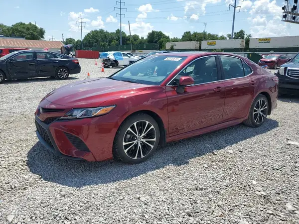 4T1B11HK7JU614700 2018 TOYOTA CAMRY - Image 1