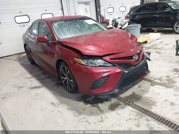 4T1B11HK7JU616219 2018 TOYOTA CAMRY - Image 1