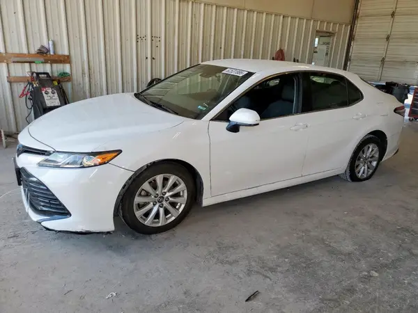 4T1B11HK7JU617970 2018 TOYOTA CAMRY - Image 1