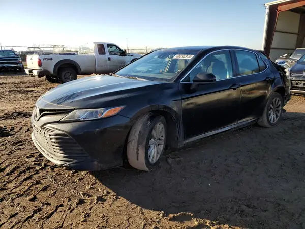 4T1B11HK7JU618620 2018 TOYOTA CAMRY - Image 1