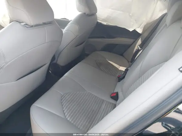 4T1B11HK7JU622814 2018 TOYOTA CAMRY - Image 8