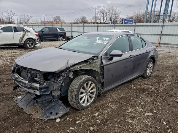 4T1B11HK7JU625857 2018 TOYOTA CAMRY - Image 1