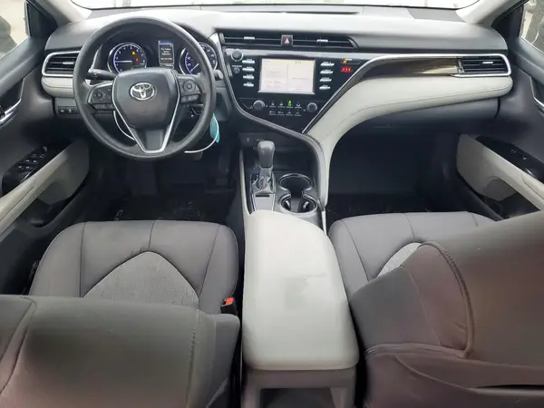 4T1B11HK7JU627043 2018 TOYOTA CAMRY - Image 8