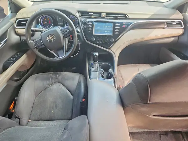 4T1B11HK7JU627639 2018 TOYOTA CAMRY - Image 8