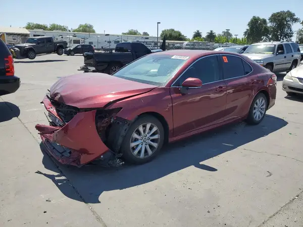 4T1B11HK7JU633215 2018 TOYOTA CAMRY - Image 1