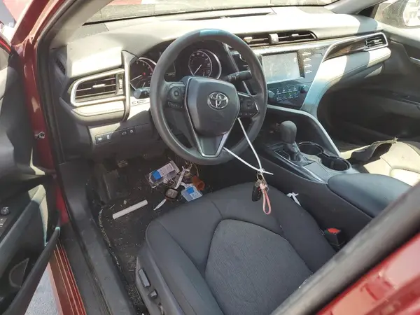 4T1B11HK7JU633215 2018 TOYOTA CAMRY - Image 8
