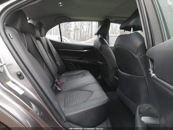 4T1B11HK7JU636616 2018 TOYOTA CAMRY - Image 8
