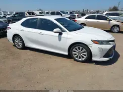 4T1B11HK7JU636681 2018 TOYOTA CAMRY