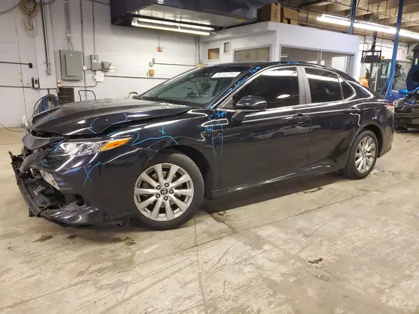 4T1B11HK7JU640911 2018 TOYOTA CAMRY - Image 1