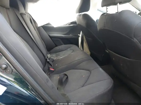 4T1B11HK7JU641685 2018 TOYOTA CAMRY - Image 8