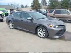 4T1B11HK7JU642495 2018 TOYOTA CAMRY
