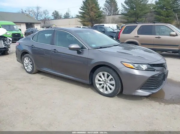 4T1B11HK7JU642495 2018 TOYOTA CAMRY - Image 1