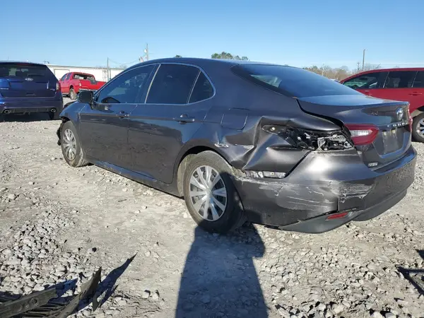 4T1B11HK7JU642853 2018 TOYOTA CAMRY - Image 2