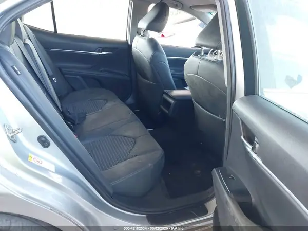 4T1B11HK7JU643131 2018 TOYOTA CAMRY - Image 8