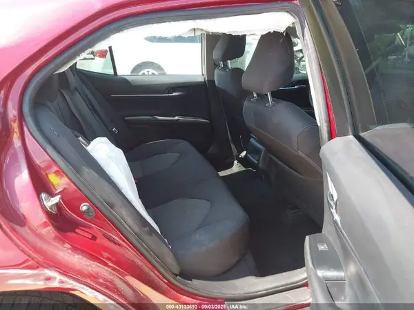 4T1B11HK7JU644117 2018 TOYOTA CAMRY - Image 8