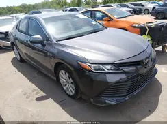 4T1B11HK7JU644263 2018 TOYOTA CAMRY