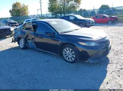 4T1B11HK7JU644585 2018 TOYOTA CAMRY