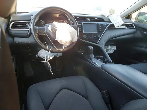 4T1B11HK7JU646174 2018 TOYOTA CAMRY - Image 8