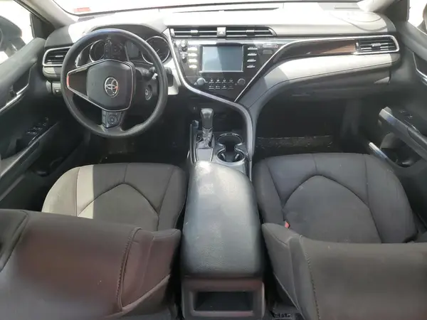 4T1B11HK7JU647714 2018 TOYOTA CAMRY - Image 8