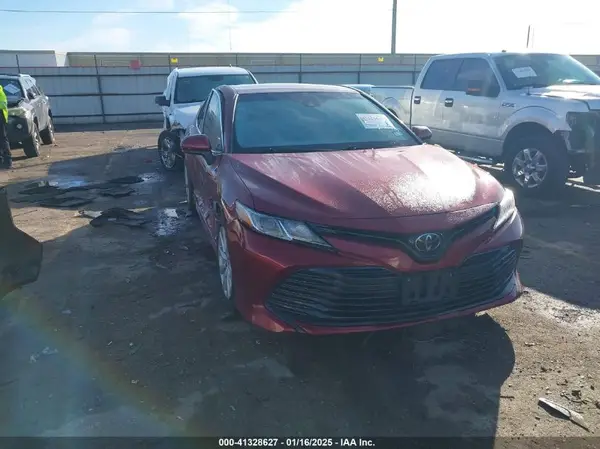 4T1B11HK7JU652962 2018 TOYOTA CAMRY - Image 1