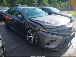 4T1B11HK7JU657949 2018 TOYOTA CAMRY