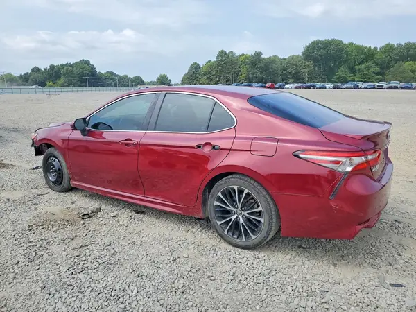 4T1B11HK7JU659460 2018 TOYOTA CAMRY - Image 2