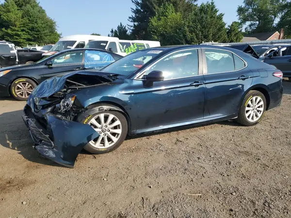 4T1B11HK7JU660513 2018 TOYOTA CAMRY - Image 1