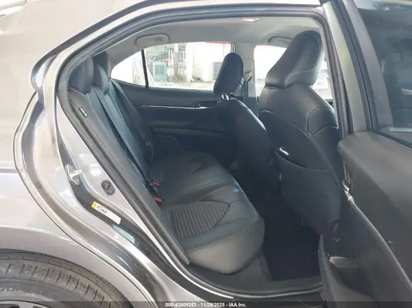 4T1B11HK7JU664092 2018 TOYOTA CAMRY - Image 8