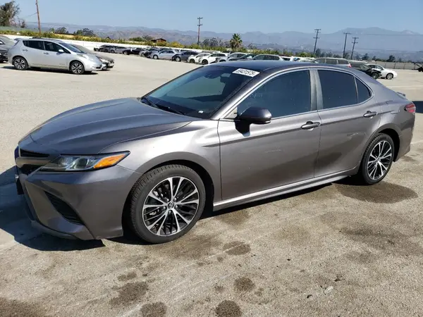 4T1B11HK7JU665159 2018 TOYOTA CAMRY - Image 1
