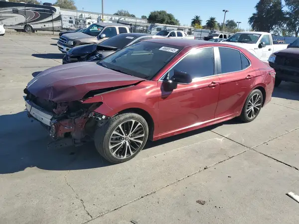 4T1B11HK7JU666330 2018 TOYOTA CAMRY - Image 1