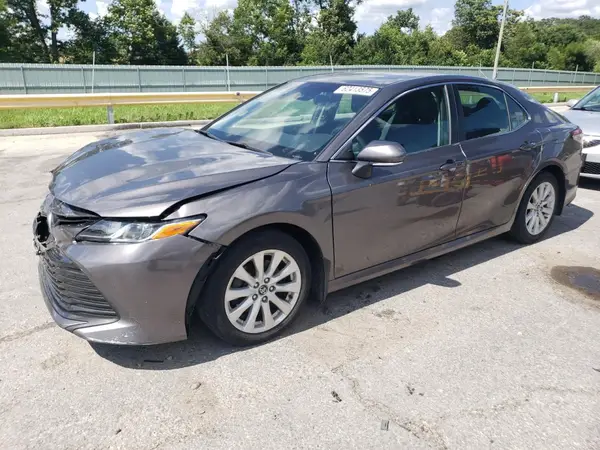 4T1B11HK7JU666814 2018 TOYOTA CAMRY - Image 1